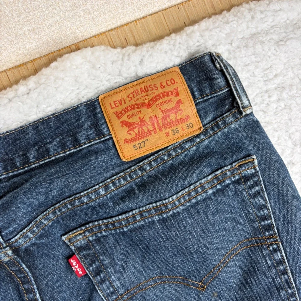 Levis 527 low rise Bootcut Jeans Mens 36x30 Dark Wash Denim Blue 527-0428